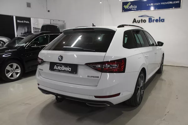 Škoda Superb 2.0TDI DSG Sport-Line Tažné - foto 12