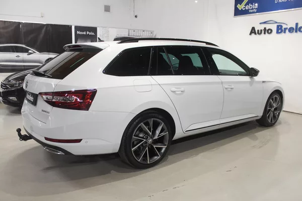Škoda Superb 2.0TDI DSG Sport-Line Tažné - foto 14