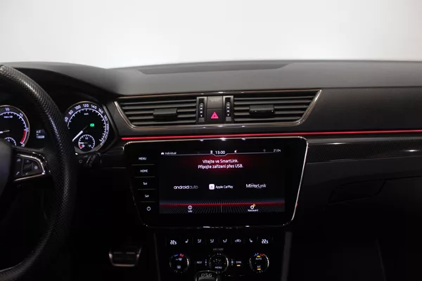 Škoda Superb 2.0TDI DSG Sport-Line Tažné - foto 31