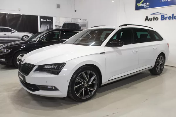 Škoda Superb 2.0TDI DSG Sport-Line Tažné - foto 7