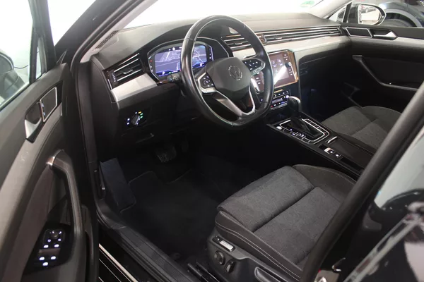 Volkswagen Passat 2.0TDI DSG Display Tažné - foto 16