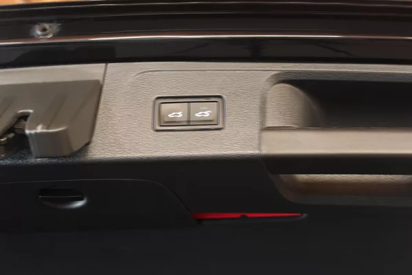 Volkswagen Passat 2.0TDI DSG Display Tažné - foto 22