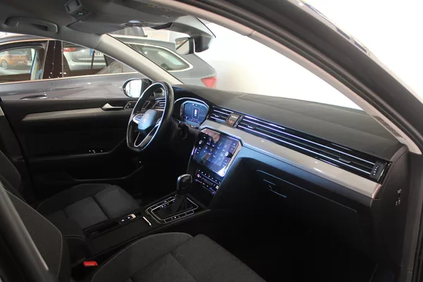 Volkswagen Passat 2.0TDI DSG Display Tažné - foto 23