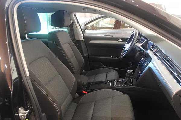 Volkswagen Passat 2.0TDI DSG Display Tažné - foto 24