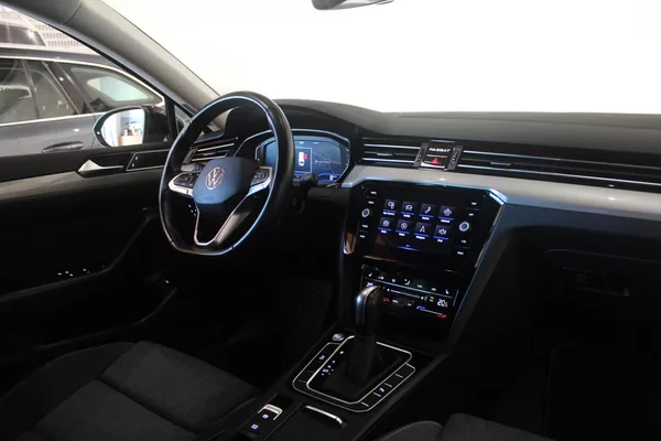 Volkswagen Passat 2.0TDI DSG Display Tažné - foto 27