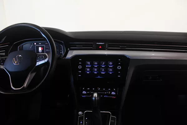 Volkswagen Passat 2.0TDI DSG Display Tažné - foto 29
