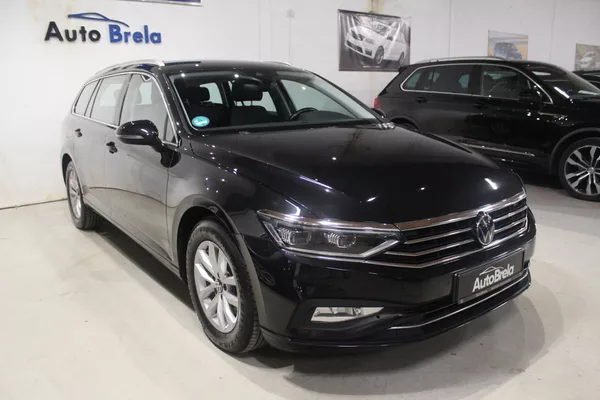 Volkswagen Passat Variant Manuál 110kW Matrix Tažné