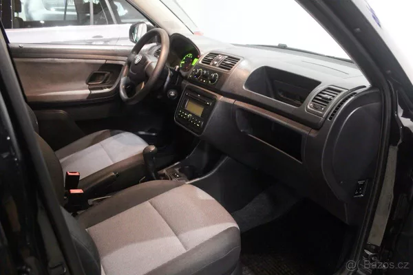 Škoda Fabia 1.2 HTP, 67 000km,servis Škoda - foto 11