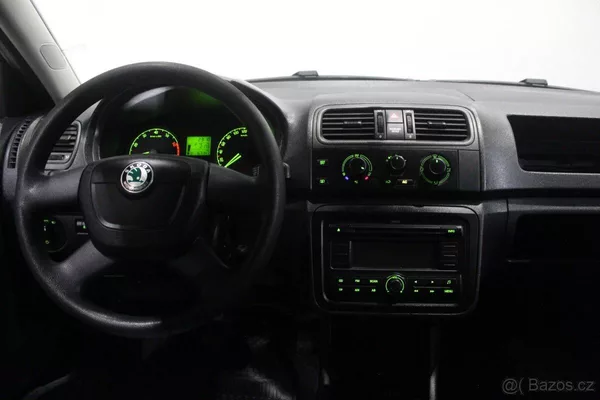 Škoda Fabia 1.2 HTP, 67 000km,servis Škoda - foto 12