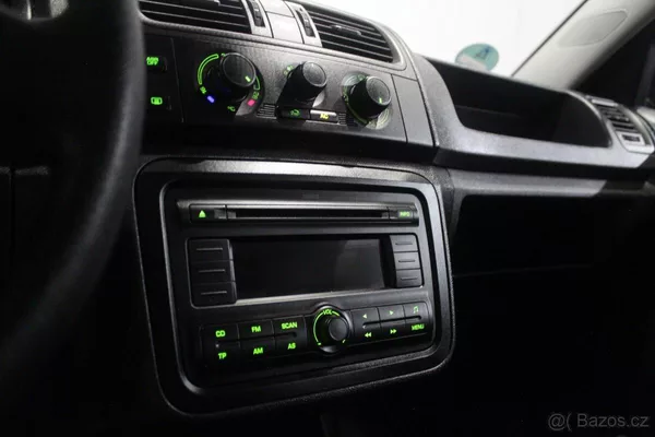 Škoda Fabia 1.2 HTP, 67 000km,servis Škoda - foto 15