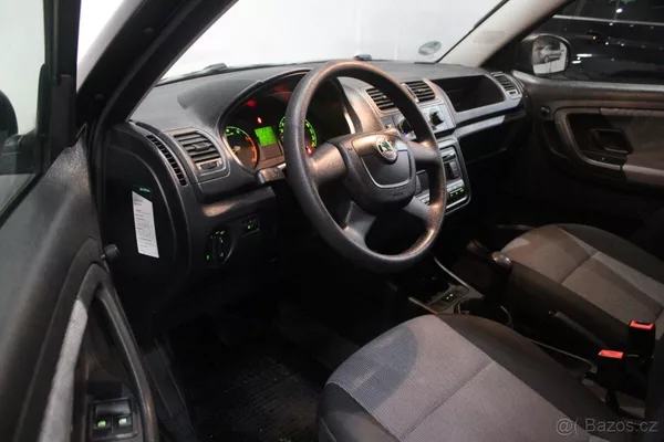 Škoda Fabia 1.2 HTP, 67 000km,servis Škoda - foto 5