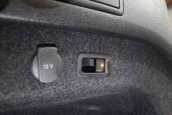 Volkswagen Passat 110kW, Tažné, Nezávislé topení - foto 11