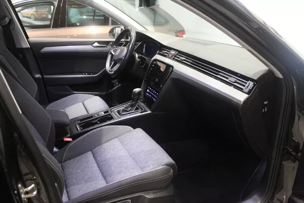 Volkswagen Passat 110kW, Tažné, Nezávislé topení - foto 14