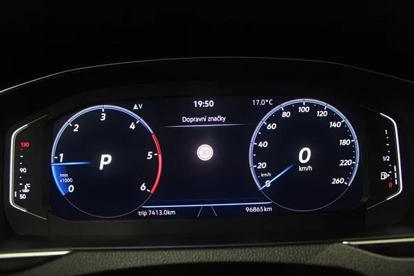 Volkswagen Passat 110kW, Tažné, Nezávislé topení - foto 18