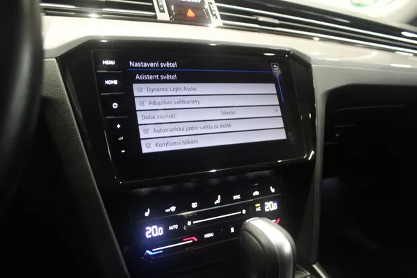 Volkswagen Passat 110kW, Tažné, Nezávislé topení - foto 21