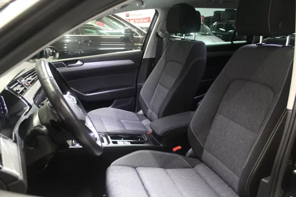 Volkswagen Passat 110kW, Tažné, Nezávislé topení - foto 7
