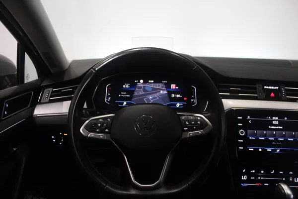 Volkswagen Passat R-Line 110kW,Webasto,360,Tažné - foto 17