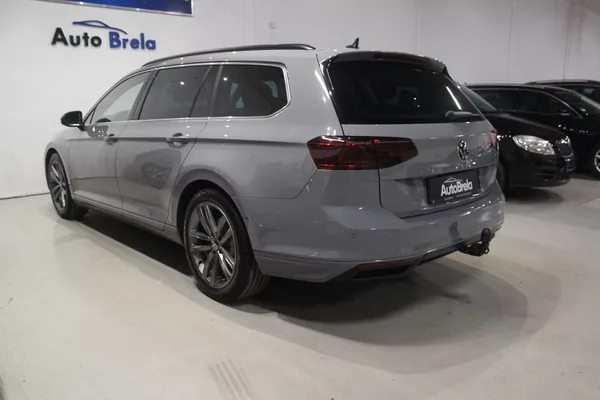 Volkswagen Passat R-Line 110kW,Webasto,360,Tažné - foto 3