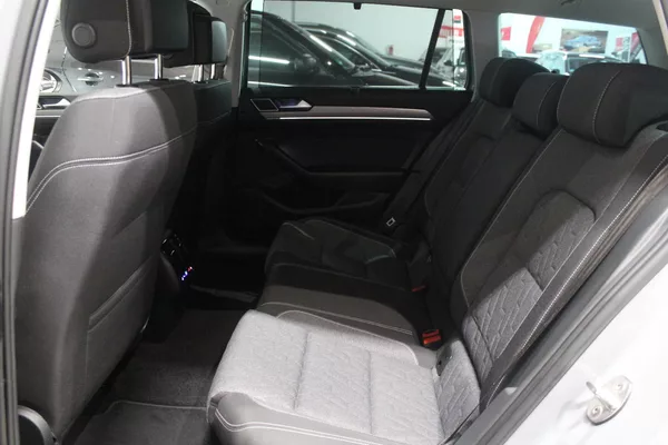 Volkswagen Passat R-Line 110kW,Webasto,360,Tažné - foto 8