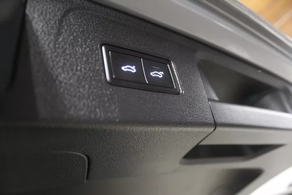 Volkswagen Passat R-Line 110kW,Webasto,360,Tažné - foto 9