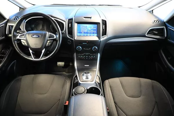 Ford S-MAX 2.0 LED Kamera Tažné 8AT ECOBL - foto 12