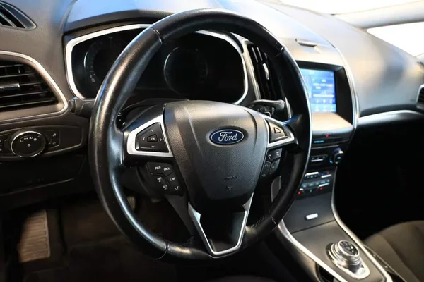 Ford S-MAX 2.0 LED Kamera Tažné 8AT ECOBL - foto 13