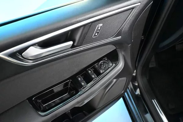Ford S-MAX 2.0 LED Kamera Tažné 8AT ECOBL - foto 15