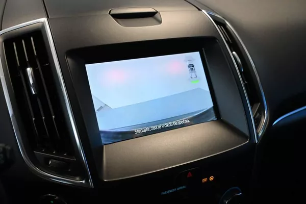 Ford S-MAX 2.0 LED Kamera Tažné 8AT ECOBL - foto 18