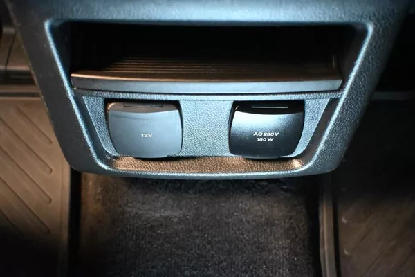 Ford S-MAX 2.0 LED Kamera Tažné 8AT ECOBL - foto 22