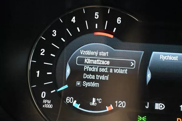 Ford S-MAX 2.0 LED Kamera Tažné 8AT ECOBL - foto 25