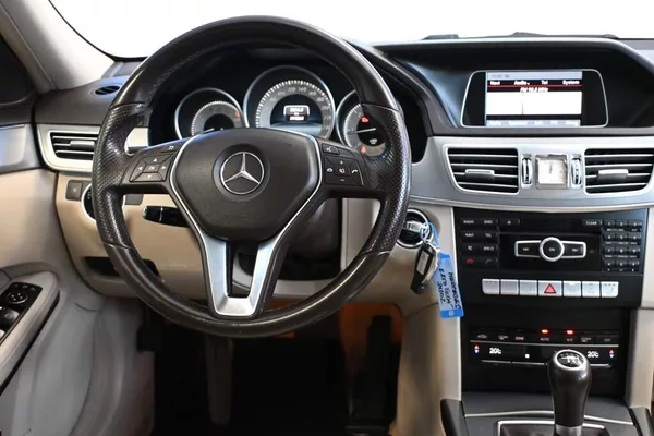 Mercedes-Benz Třídy E 2.2 250T Avantgarde LED CDI - foto 13