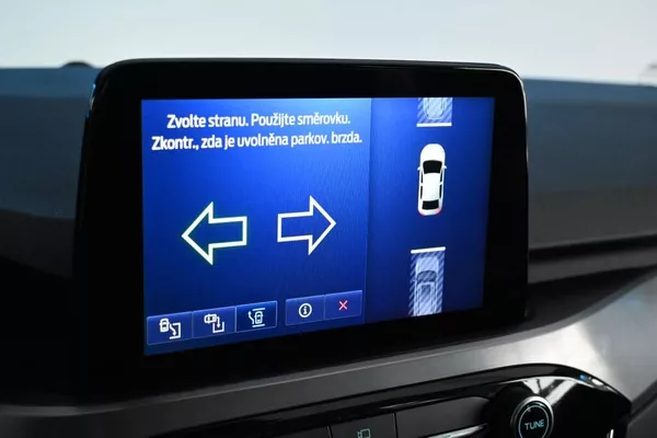 Ford Kuga 2.5 LED ACC Kamera Head-up Taž - foto 12