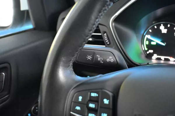 Ford Kuga 2.5 LED ACC Kamera Head-up Taž - foto 32