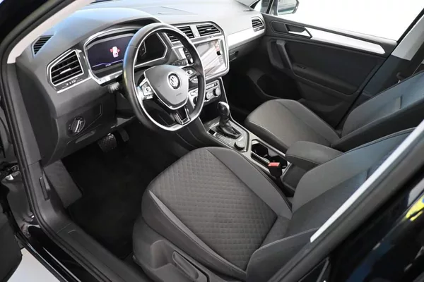 Volkswagen Tiguan 2.0 4Motion LED Matrix DSG ACC - foto 11