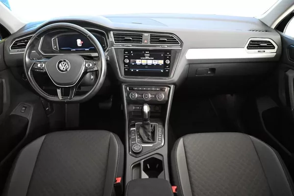 Volkswagen Tiguan 2.0 4Motion LED Matrix DSG ACC - foto 12