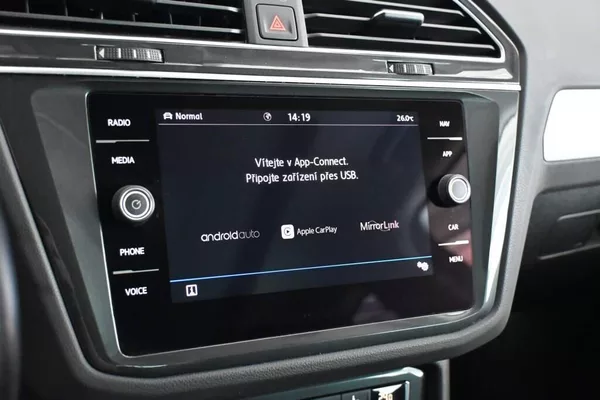 Volkswagen Tiguan 2.0 4Motion LED Matrix DSG ACC - foto 22