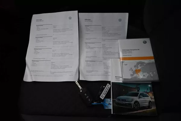 Volkswagen Tiguan 2.0 4Motion LED Matrix DSG ACC - foto 30