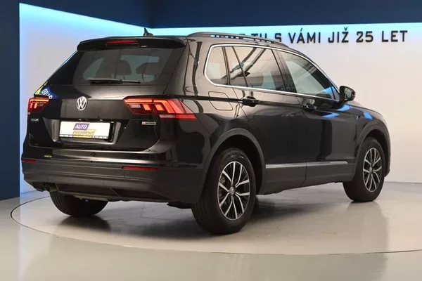Volkswagen Tiguan 2.0 4Motion LED Matrix DSG ACC - foto 5