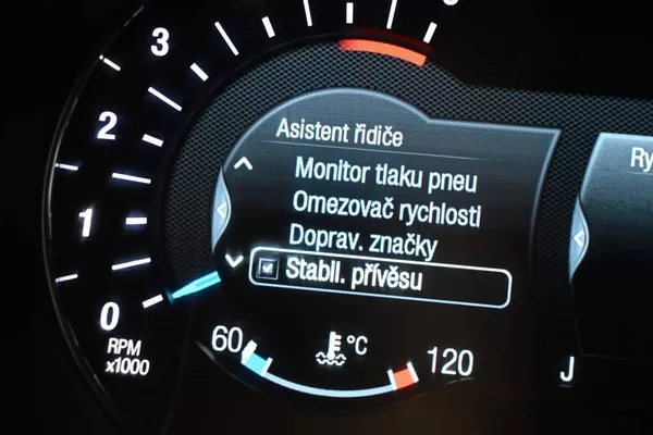 Ford S-MAX 2.0 140 KW LED ACC SONY Tažné - foto 26