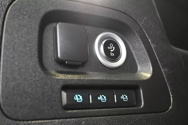 Ford S-MAX 2.0 140 KW LED ACC SONY Tažné - foto 29