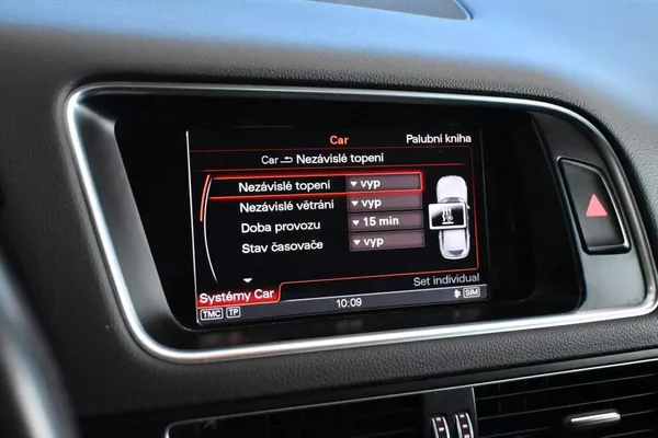 Audi SQ5 3.0 230 KW QUATTRO Bi-Xenon Ka - foto 22