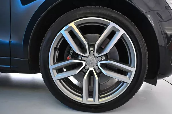 Audi SQ5 3.0 230 KW QUATTRO Bi-Xenon Ka - foto 40