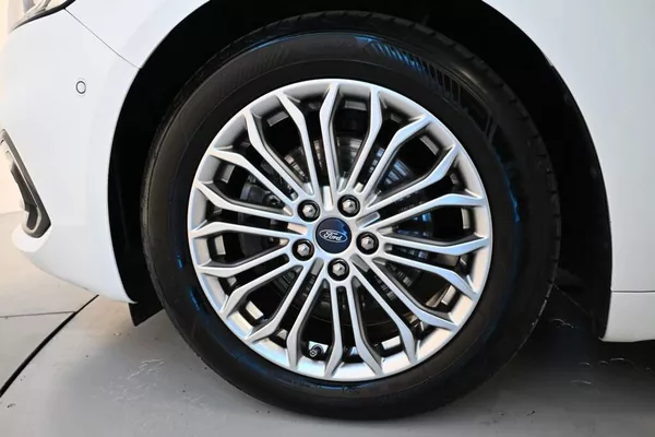 Ford Mondeo 2.0 LED SONY ACC Tažné Kamera - foto 33