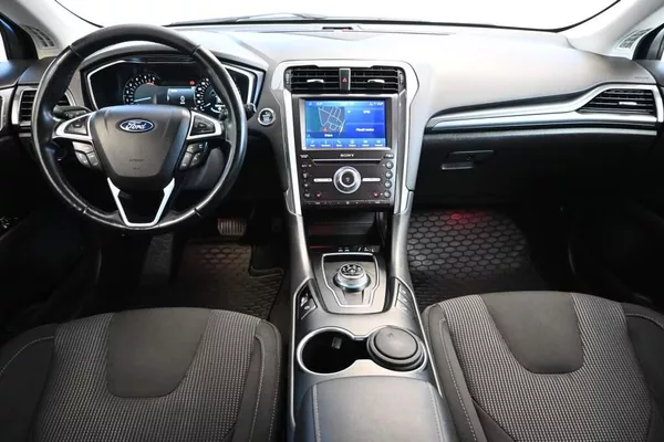 Ford Mondeo 2.0 140 KW LED SONY TITANIUM 8 - foto 13