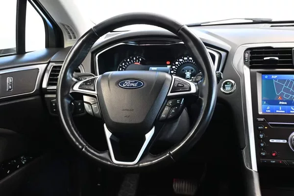 Ford Mondeo 2.0 140 KW LED SONY TITANIUM 8 - foto 14