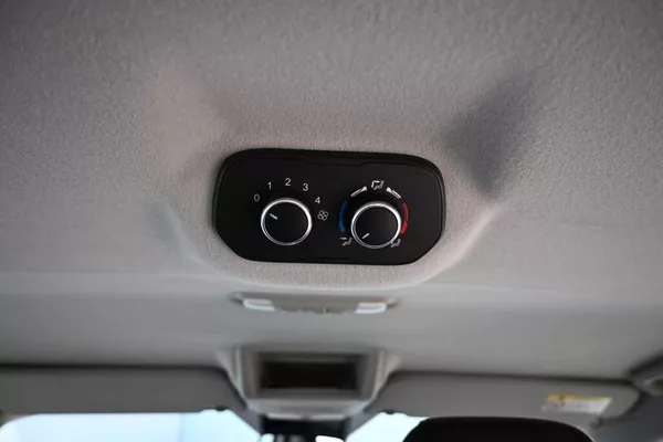 Ford Transit Custom 2.0 320 L2H1 9 Míst klima ACC - foto 19