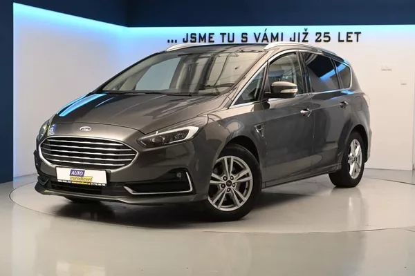 Ford S-MAX 2.0 7 Míst LED Tažné TITANIUM