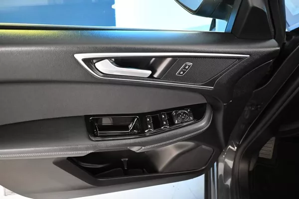 Ford S-MAX 2.0 7 Míst LED Tažné TITANIUM - foto 16