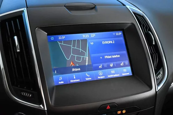Ford S-MAX 2.0 7 Míst LED Tažné TITANIUM - foto 17