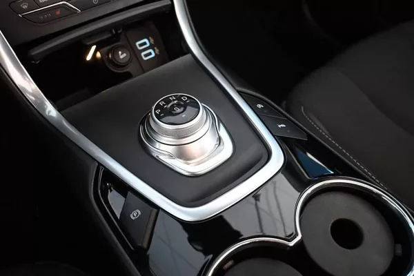 Ford S-MAX 2.0 7 Míst LED Tažné TITANIUM - foto 21